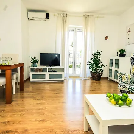 Zara Apartament